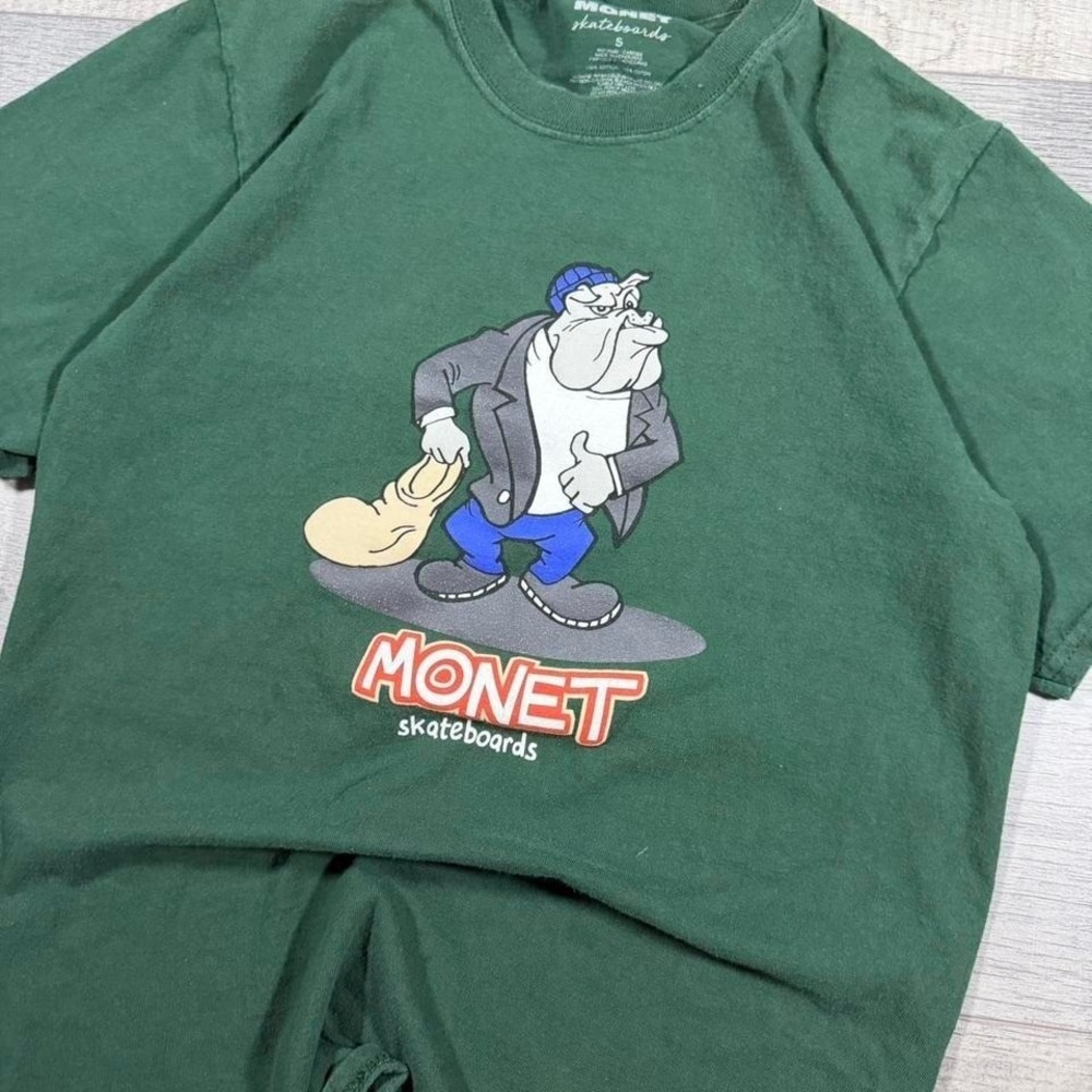 Vintage y2k emo grunge Monet skateboard bulldog skate promo shop tshirt size S